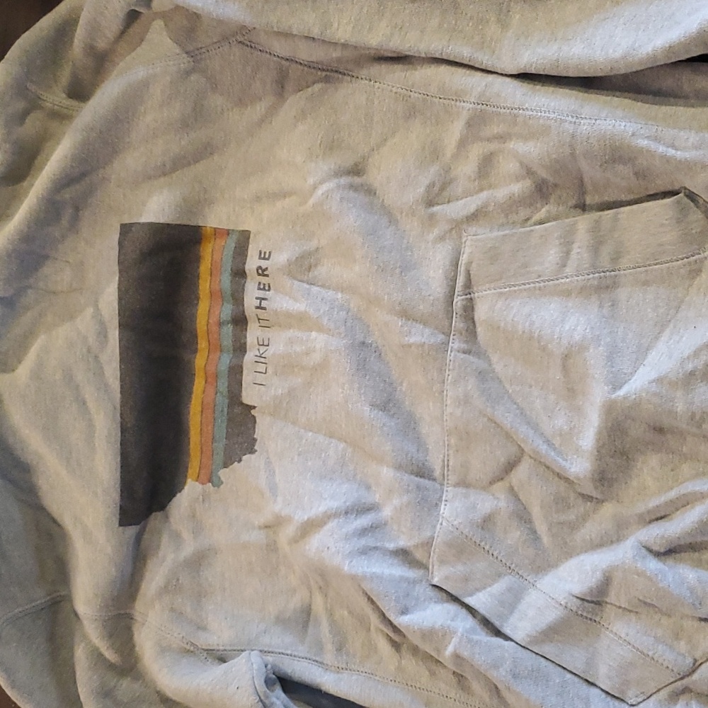 Sweatshirt